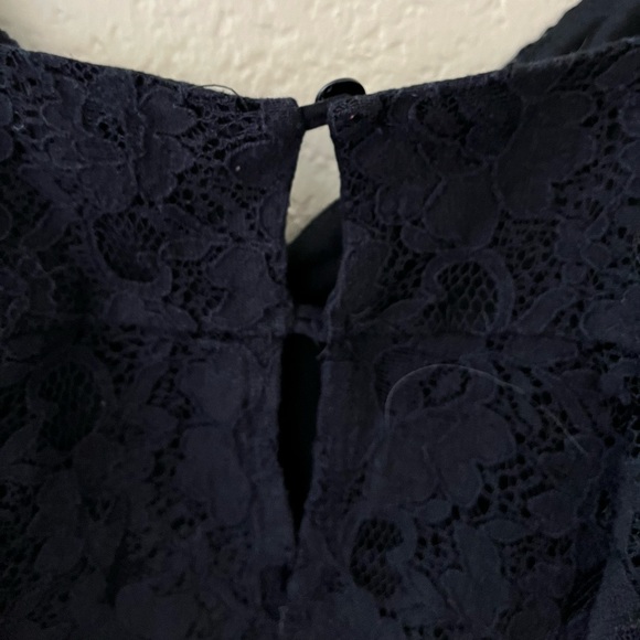 Black lace crop top - Picture 4 of 5